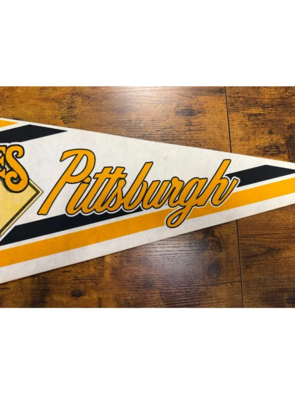 Vintage MLB Pittsburgh Pirates pennant